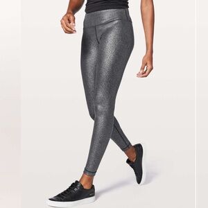 Lululemon Black + Silver Foil Align Under Hi-Rise Tight size 8 28”
